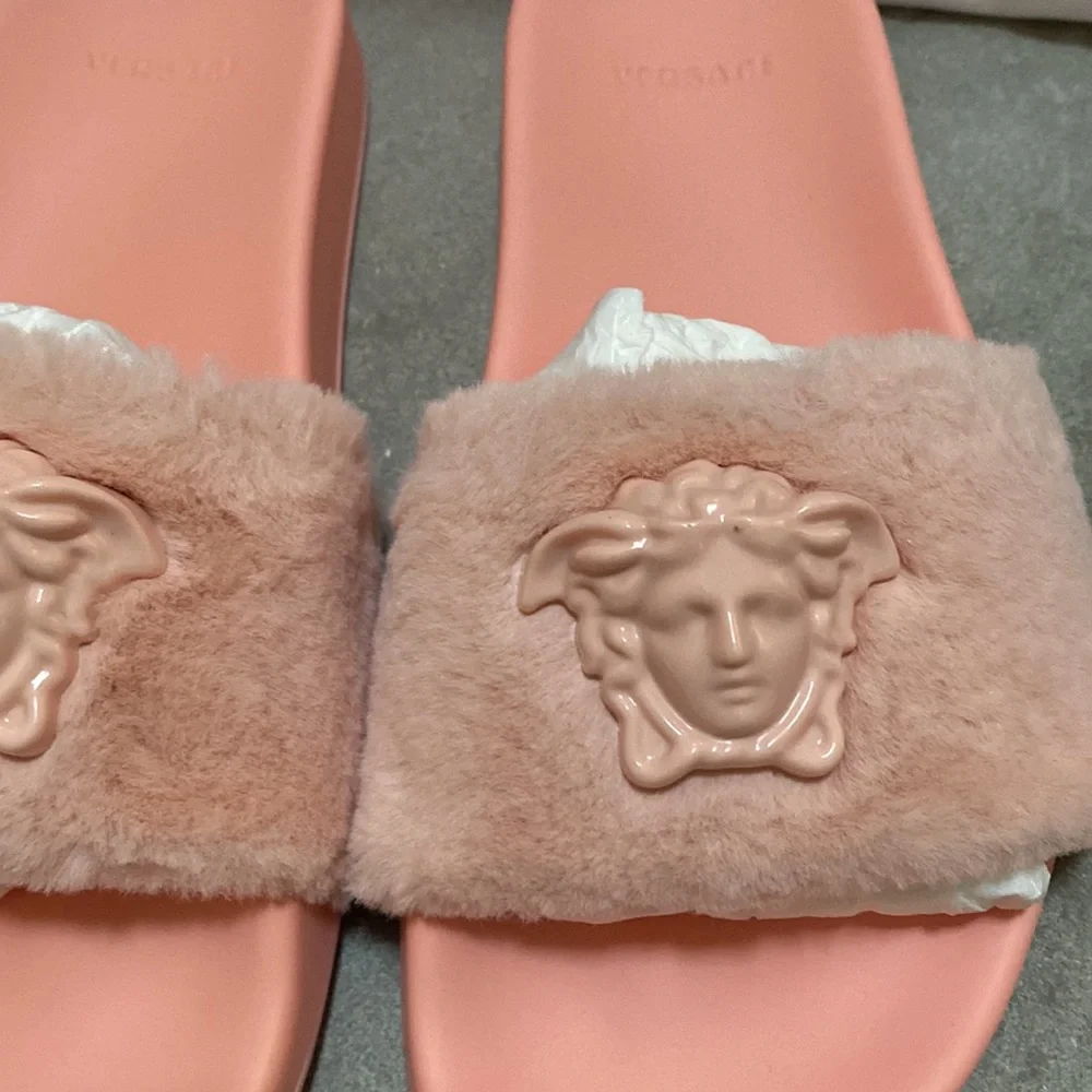 Versace slides - Picture 2 of 7